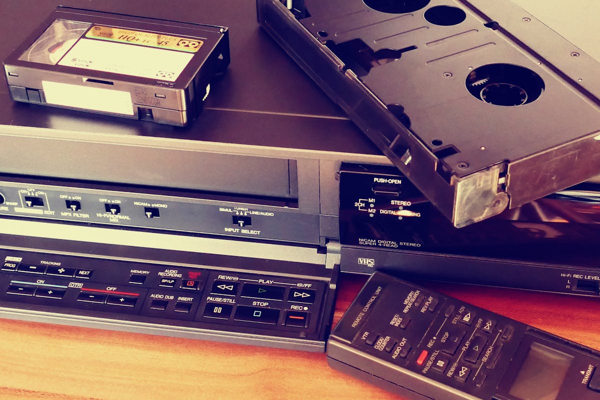 Welche Schritte sind nötig, um alte VHS-Kassetten digital zu sichern