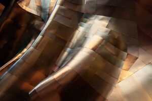 Welche Schritte sind nötig, um eine Terrasse aus Steinplatten neu zu verfugen