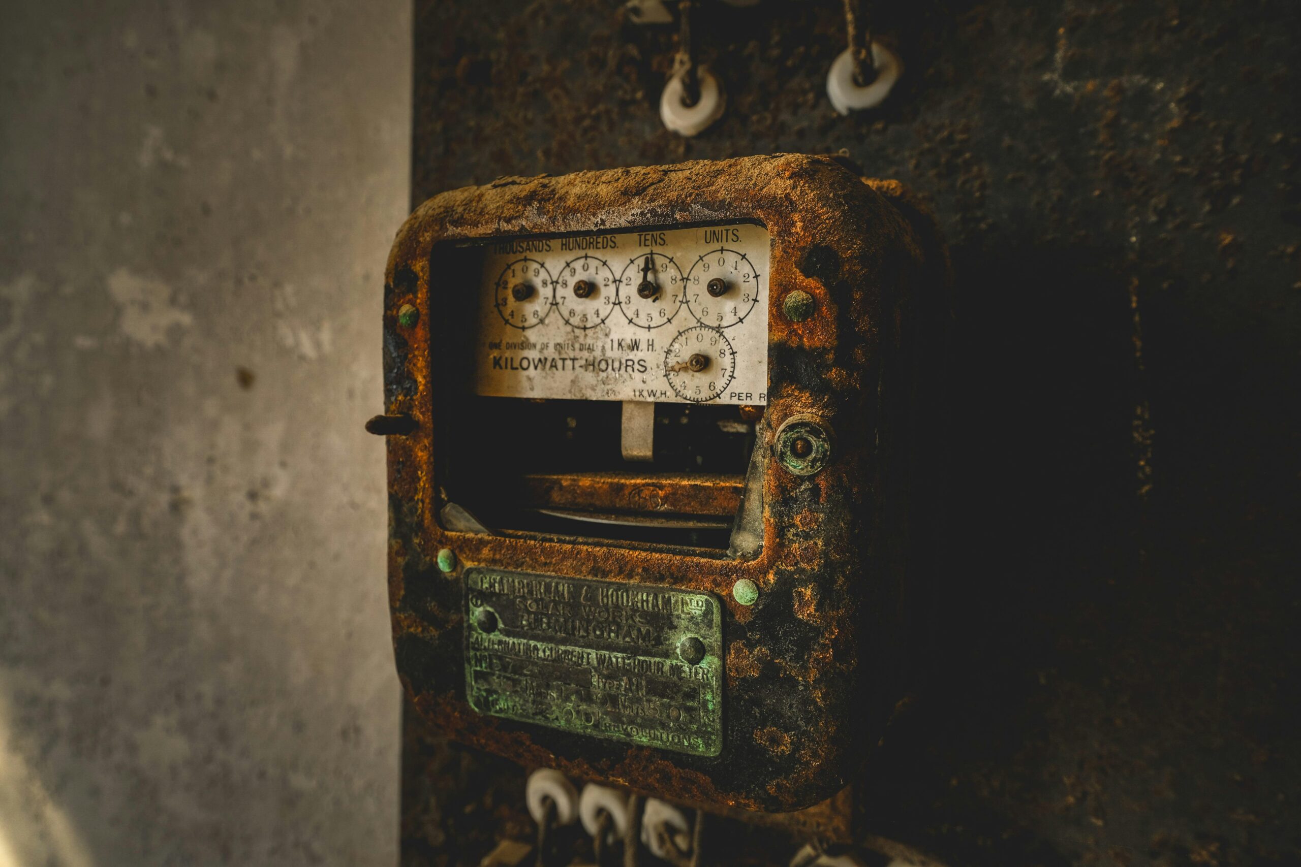 Warum sollte man alte Elektrogeräte nicht einfach im Hausmüll entsorgen?