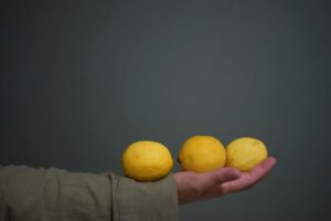 Wie entfernt man Kalkablagerungen aus Wasserkochern und Kaffeemaschinen?