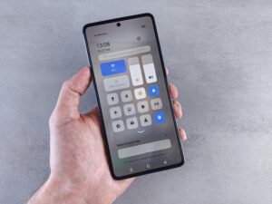 Welche Schritte helfen, um ein volles Android-Smartphone zu bereinigen, ohne wichtige Daten zu verlieren?